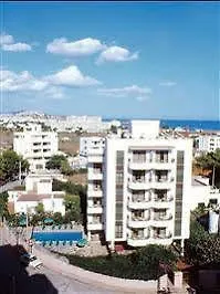 Es Canto Bossa Hotel Playa d'en Bossa 3*,