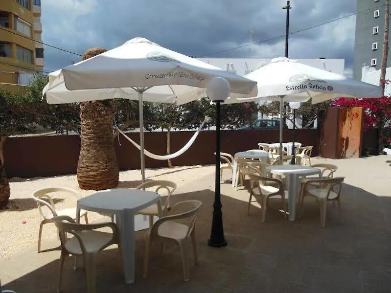 Es Canto Bossa Hotel Playa d'en Bossa 3*,  Spain